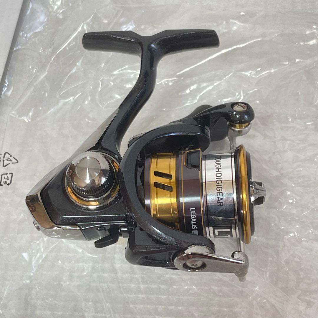 新品 ダイワ 18 レガリス LT 2000S LEGALIS スピニングリール