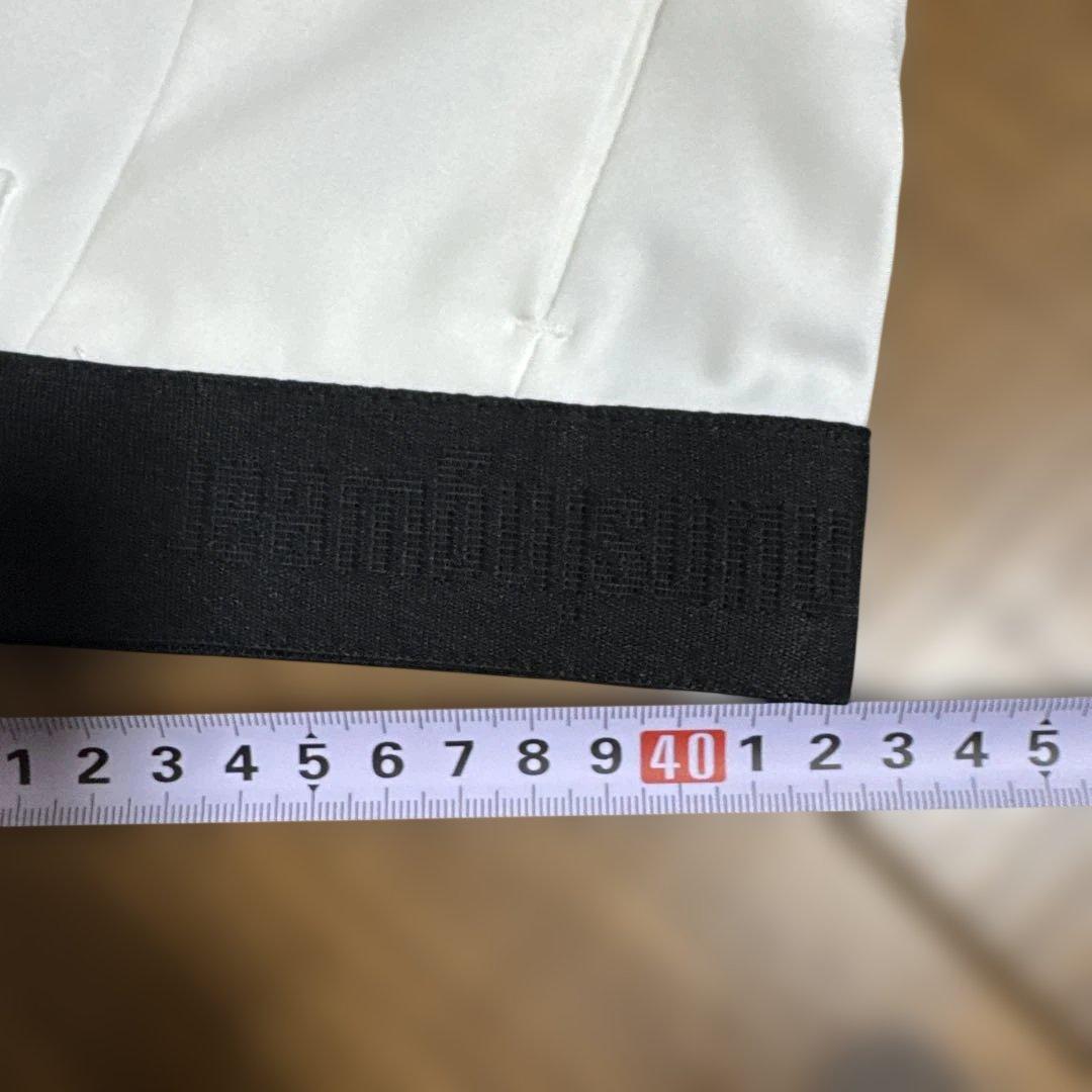 未使用品　マンシングウェア　春夏用　ロングパンツ　82