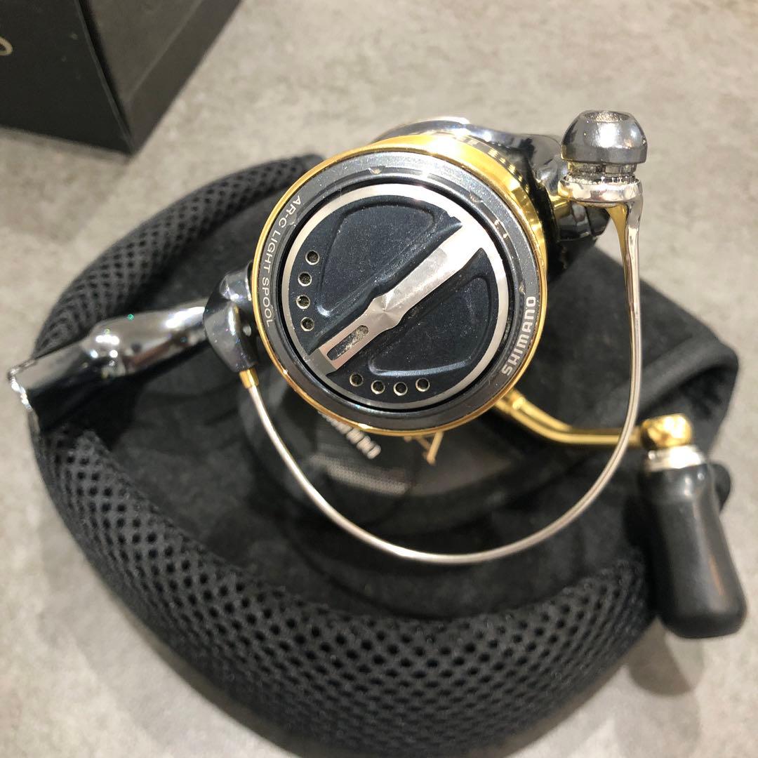 STELLA C2500HGSDH スピニングリール