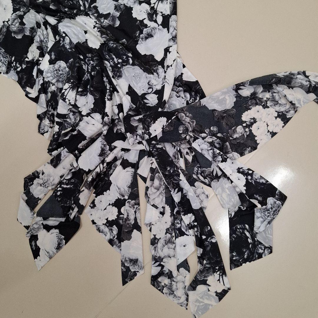 Chacottオフショルダー白黒花柄セットアップ