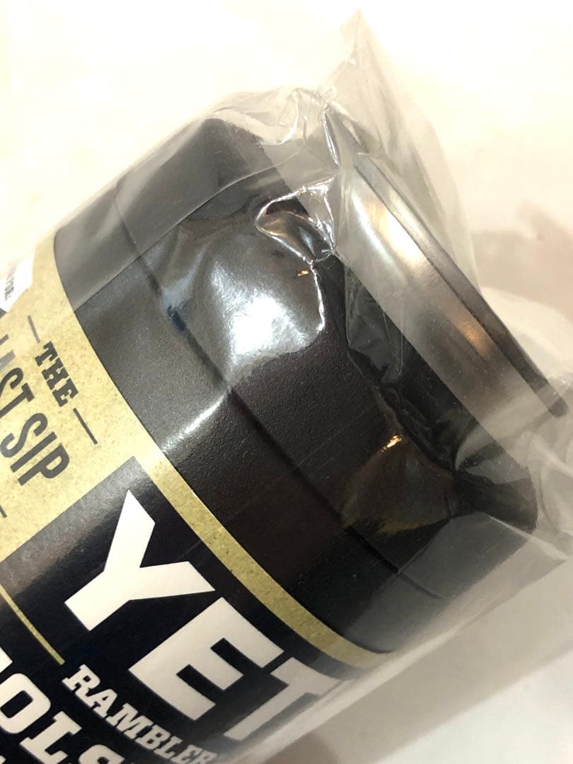YETI イエティ 12OZ ランブラー コルスター 缶ホルダー 黒 未使用