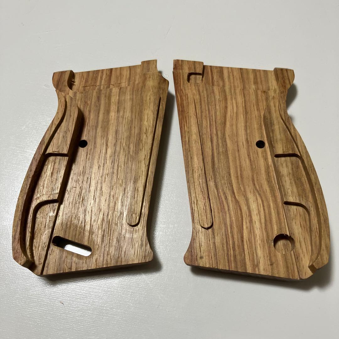 CAROM SHOT ワルサーP-38ミリタリー木製グリップ　新品同様品