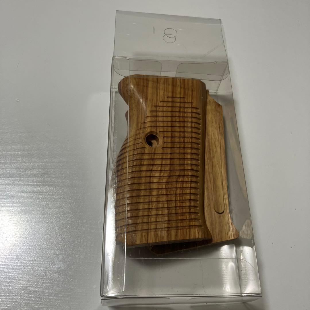 CAROM SHOT ワルサーP-38ミリタリー木製グリップ　新品同様品