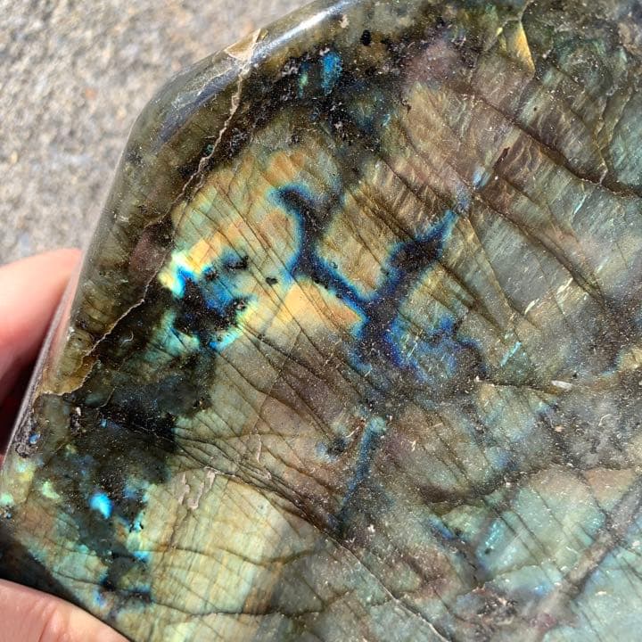 【✨神秘的✨】虹色 マダガスカル産 ラブラドライト 天然石