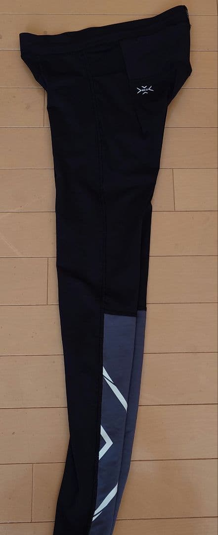 ライトスピード　リアクト　コンプレッションタイツ　2XU S　サイズXS