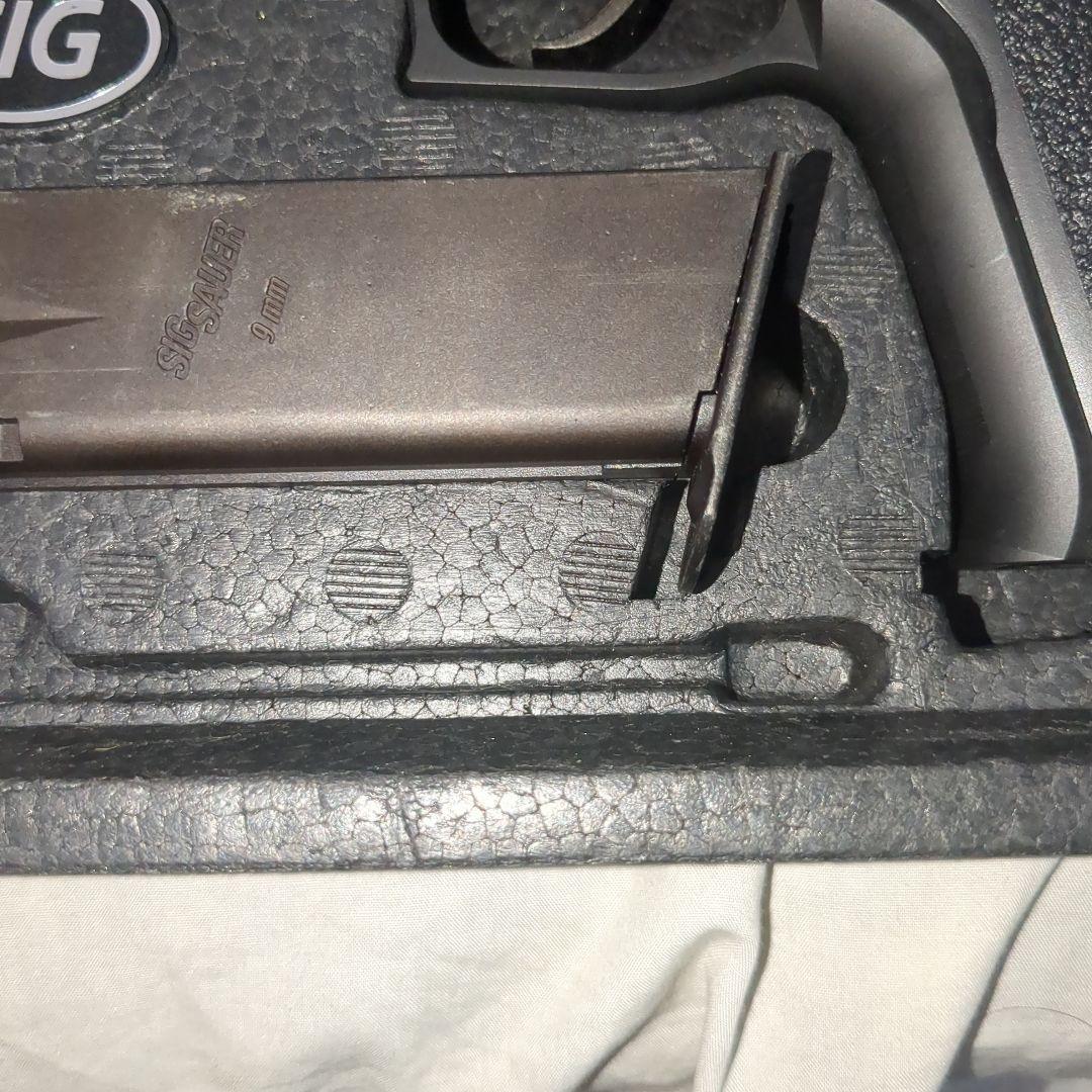 東京マルイ　SIG P226 E2 ガスブローバック ガスガン GBB