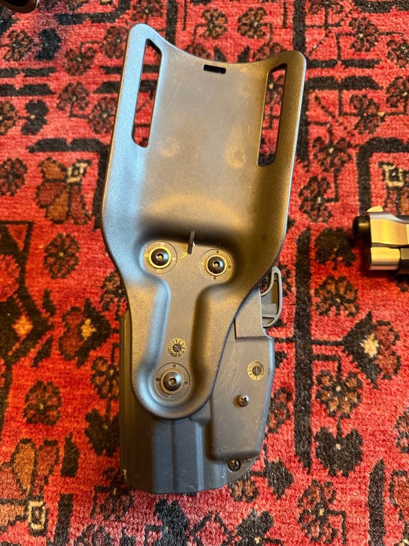 ストライクウォーリア　M92F スライドシルバー　ガスガン　 ホルスター