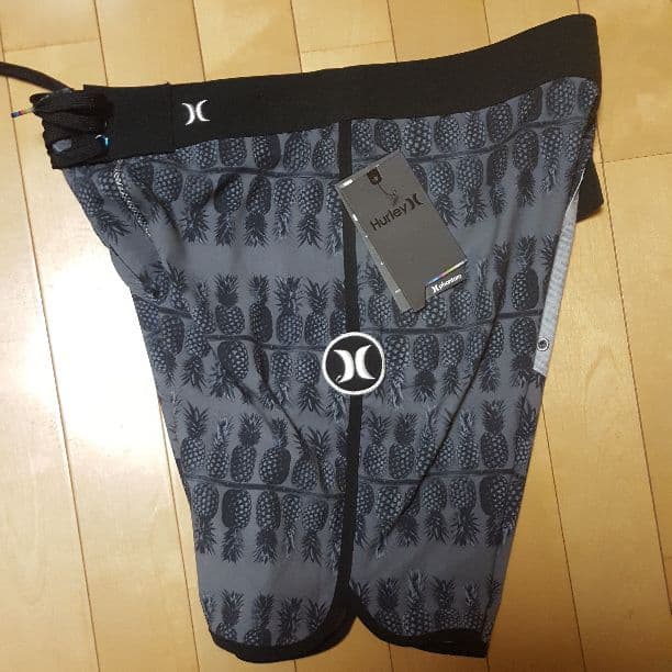 Hurley phantom ハーレーサーフパンツ　海水パンツ