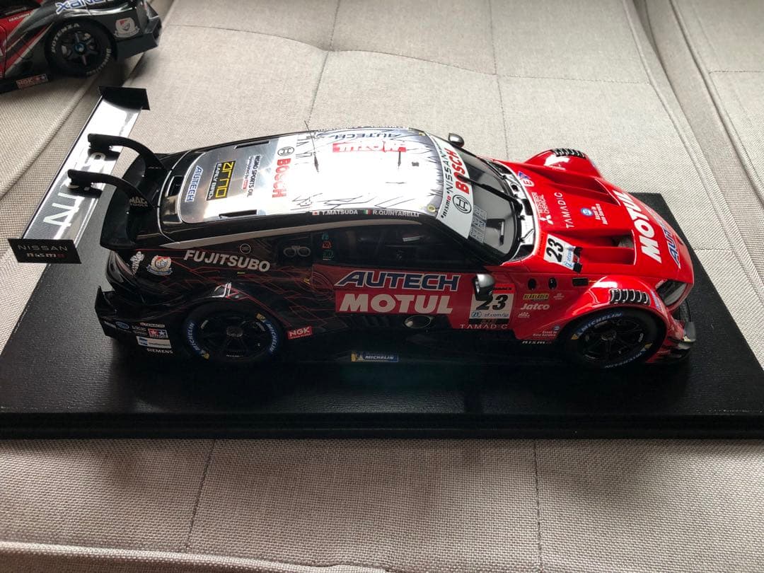 1/18 spark スーパーGT モチュールZ