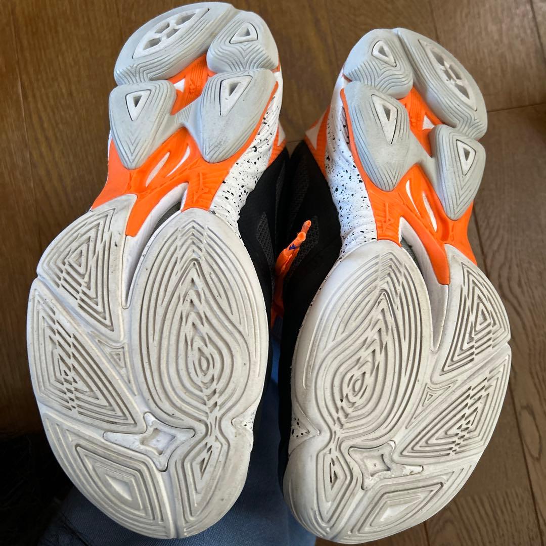Mizuno バレーボールシューズ ブラック/オレンジ 23.5cm