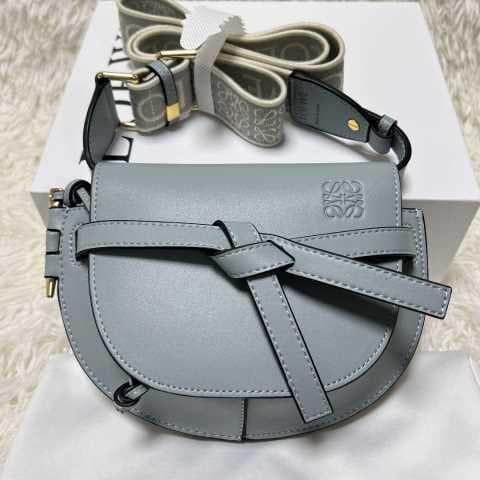 希少極美品 ロエベ LOEWE ショルダーバッグ