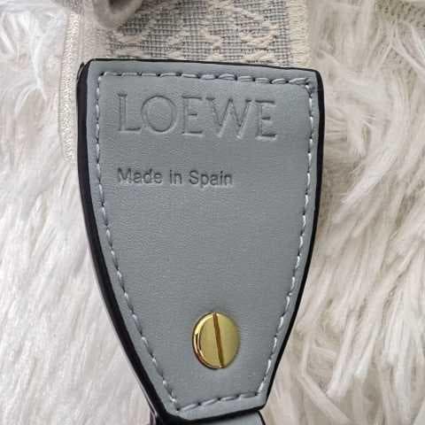 希少極美品 ロエベ LOEWE ショルダーバッグ