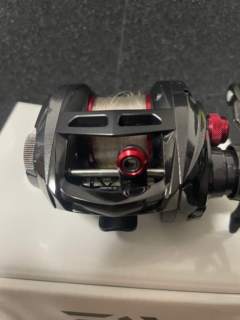 【美品】ダイワ 16 アルファス AIR 7.2L 左巻き
