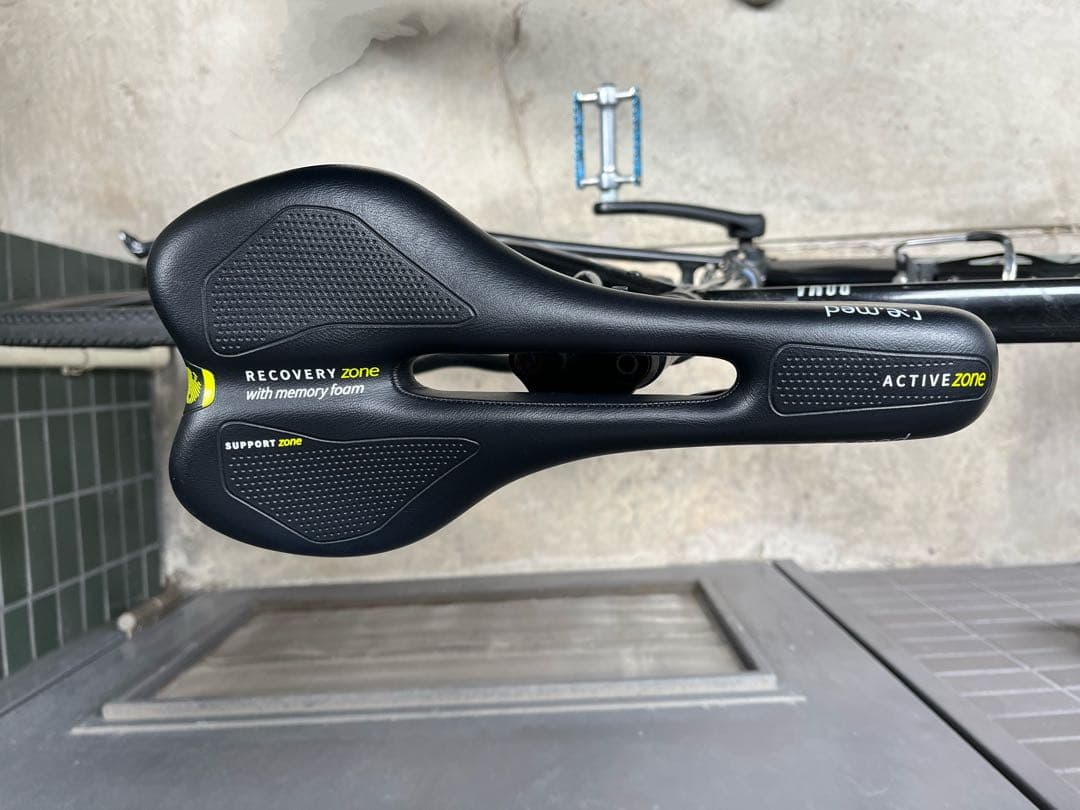 Bianchi クロスバイク　ROMA 名古屋市内お渡し