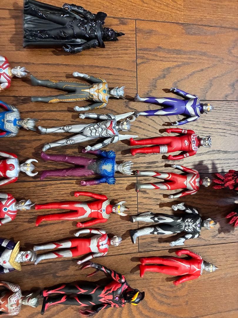 ウルトラマンフィギュアセット 17体