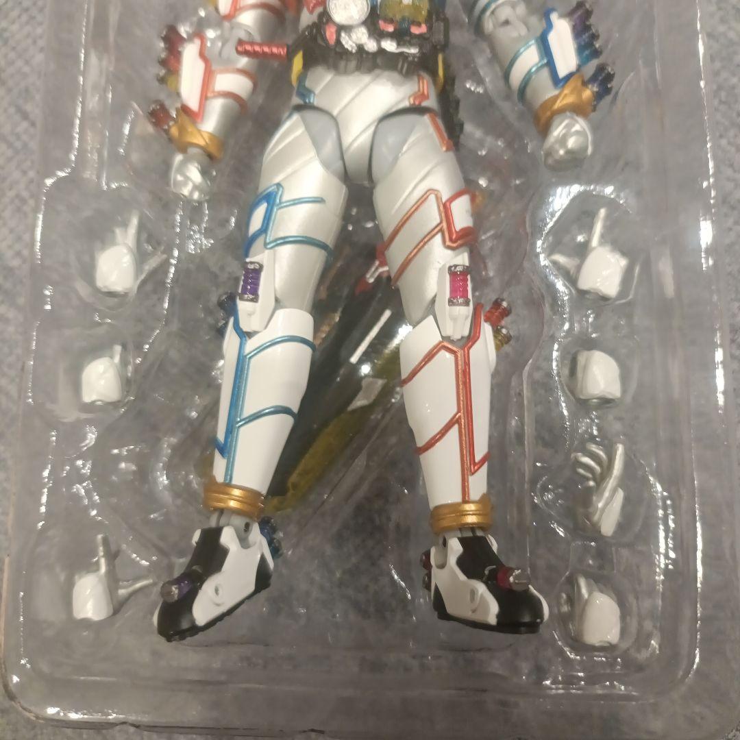 フィギュアーツ　仮面ライダービルドジーニアスフォーム