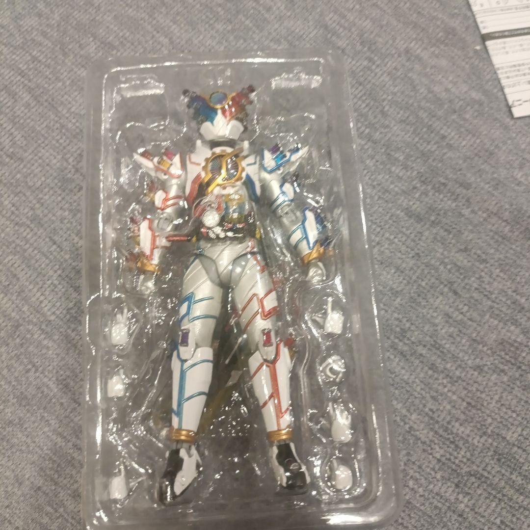 フィギュアーツ　仮面ライダービルドジーニアスフォーム
