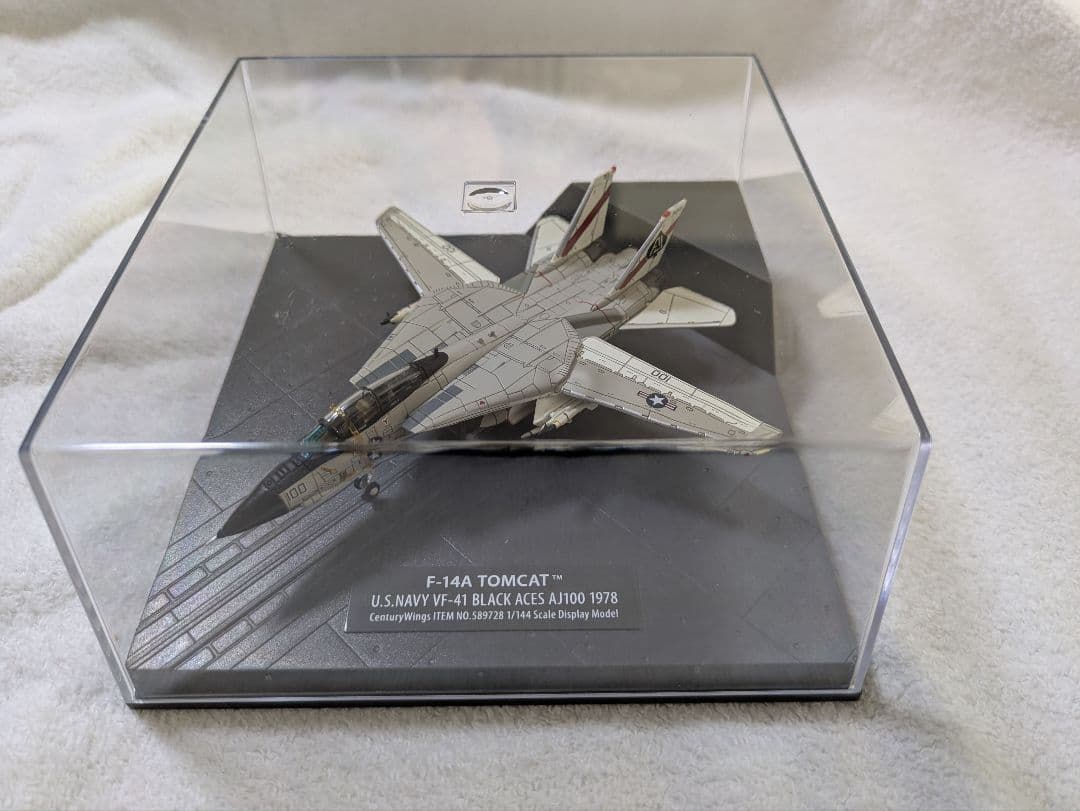 航空機・ヘリコプター CENTURY WINGS F-14A Tomcat 1/144