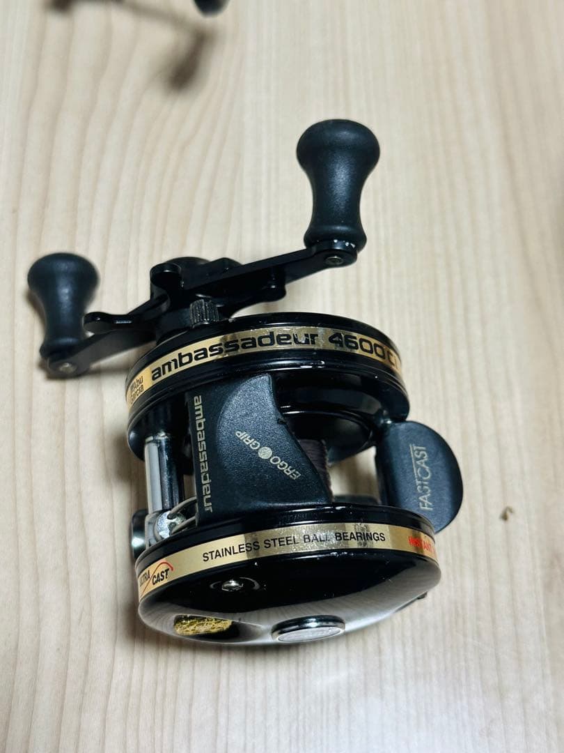 ベイトリール2点セット Abu 4600Ci + Shimano BM-4