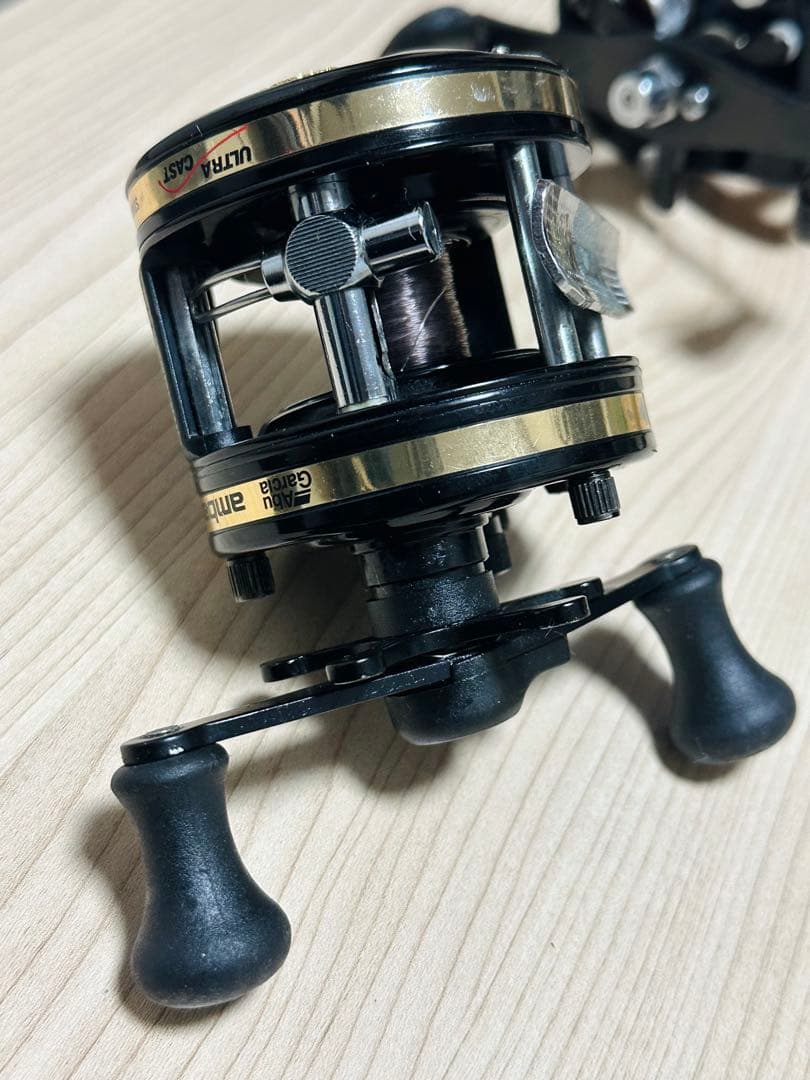 ベイトリール2点セット Abu 4600Ci + Shimano BM-4