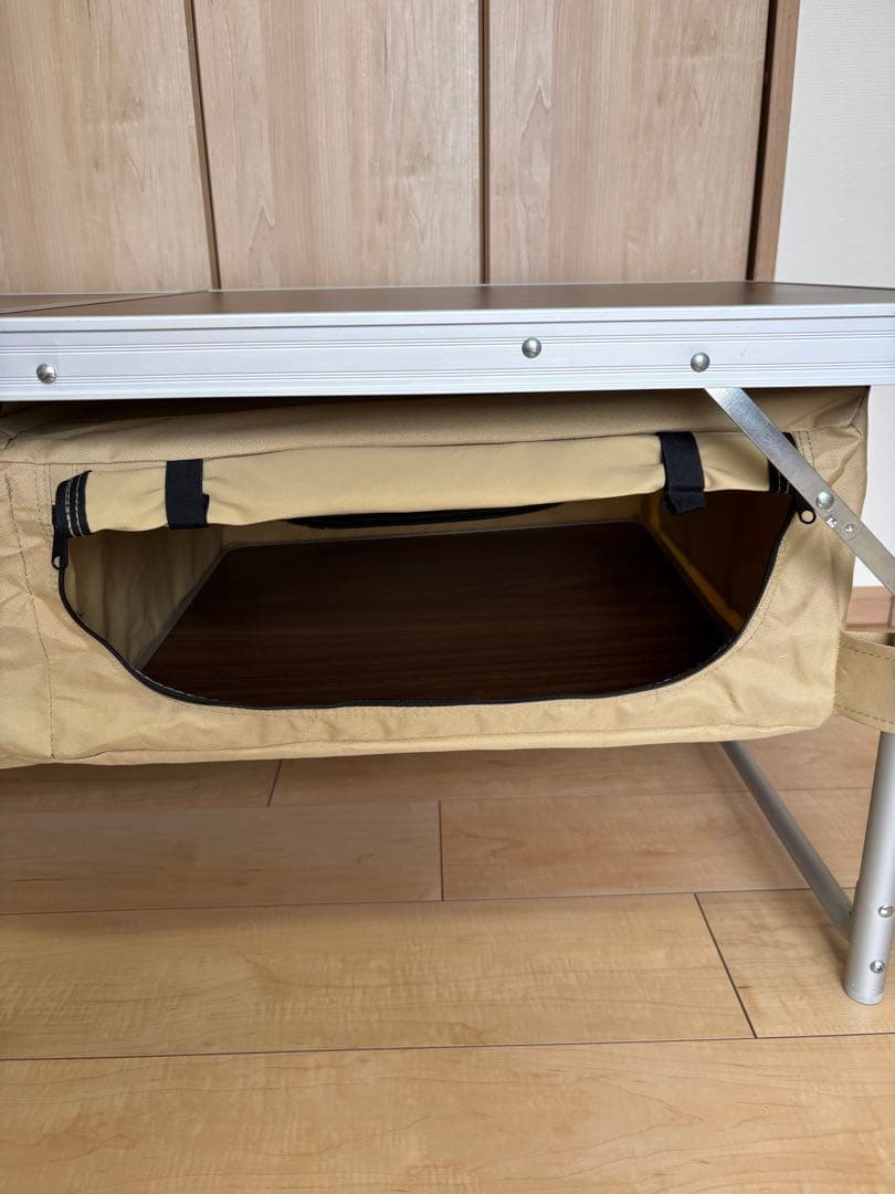 ＤＯＤ 折り畳テーブル　天板下に収納(ストレージ)付　天板60cm✕120cm