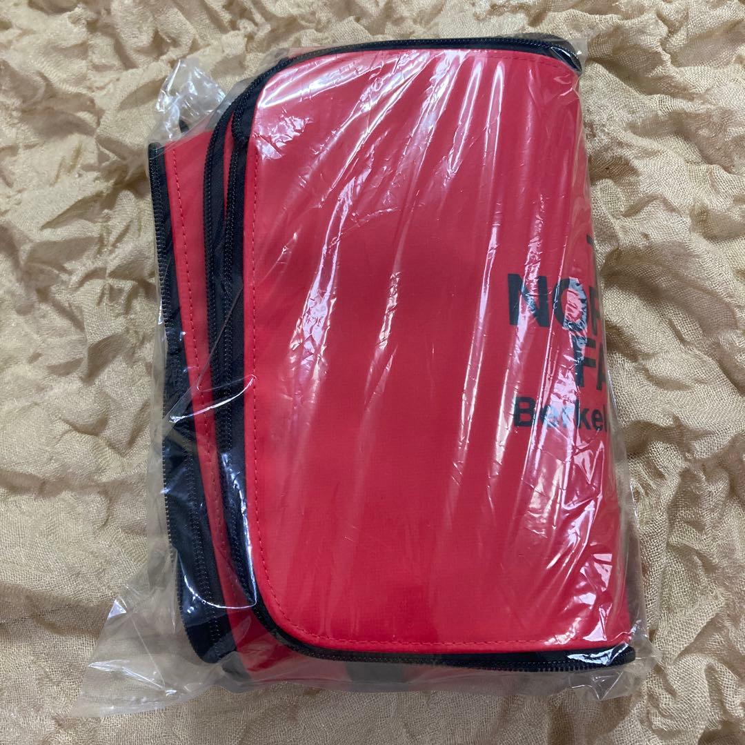 【新品】ノースフェイス BC スクエア キャニスター 4インチ レッド　廃盤品