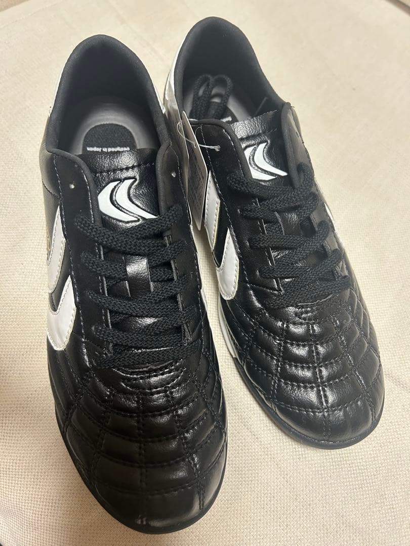 【新品未使用】YASUDA サッカーシューズ ブラック/ホワイト