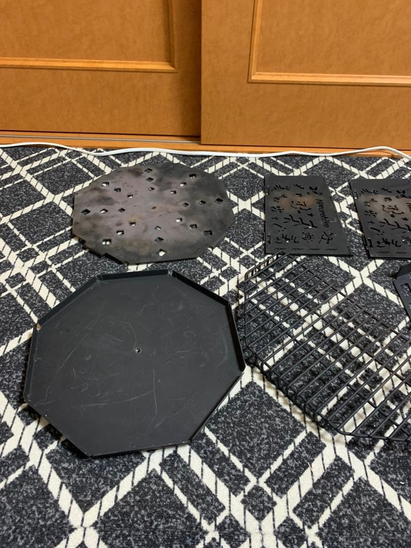 【ビーズ】焚き火台 ポータブル ブラック 動物デザイン