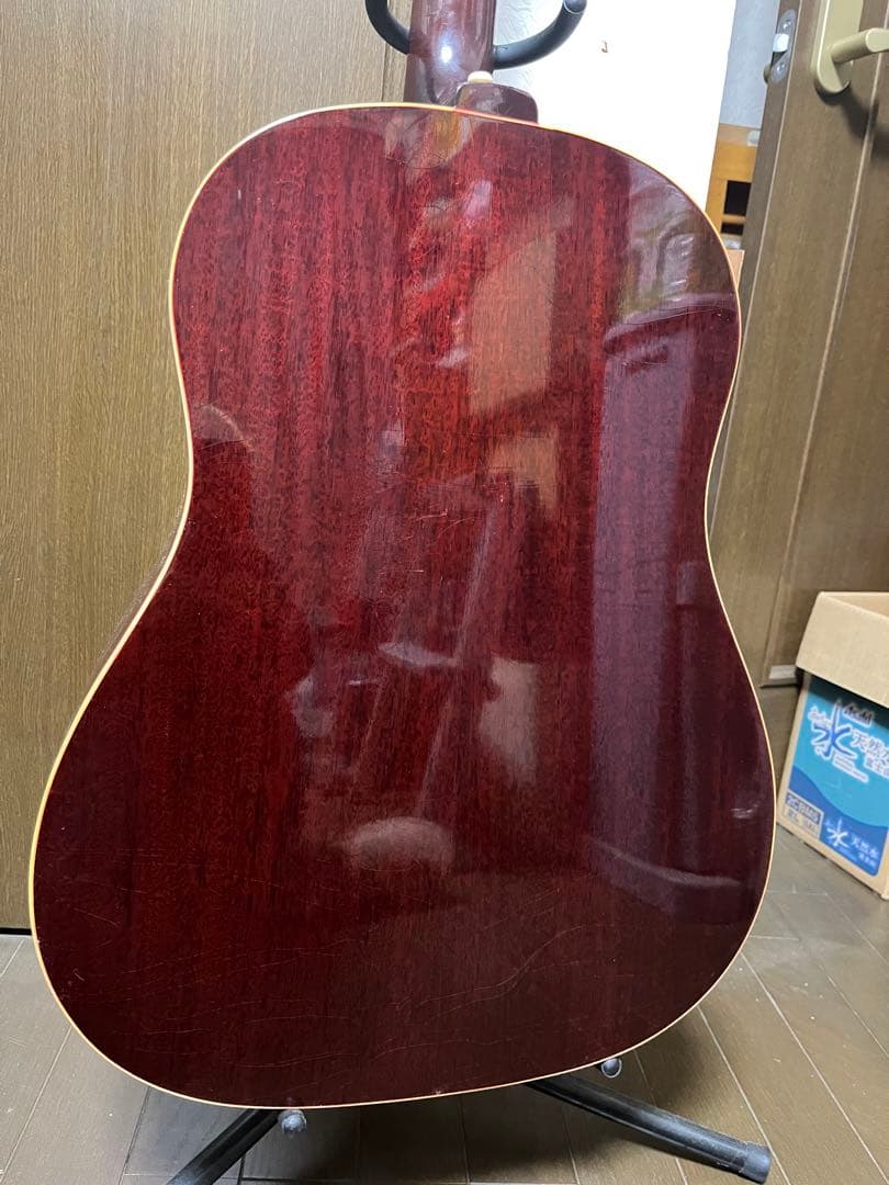 Gibson ギブソンJ45 アコースティックギター チェリーレッドサンバースト