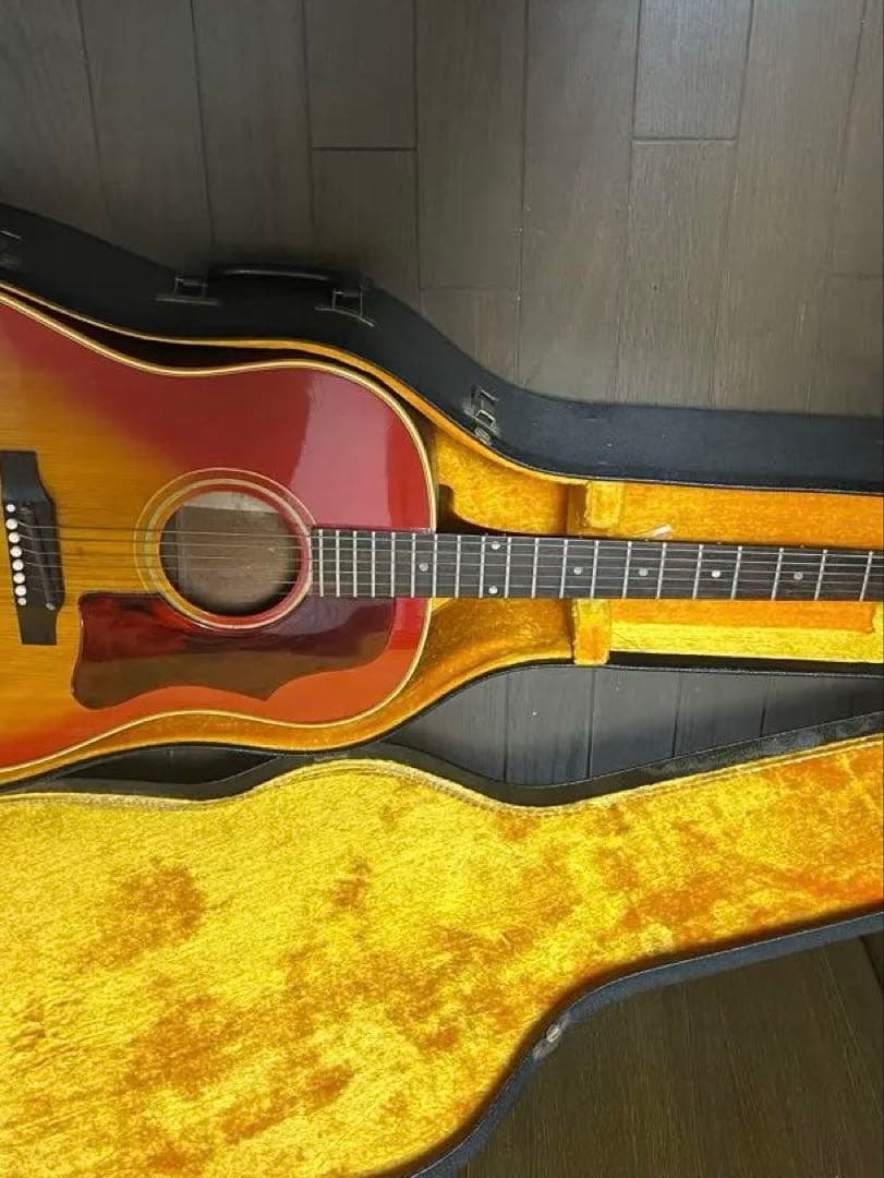 Gibson ギブソンJ45 アコースティックギター チェリーレッドサンバースト
