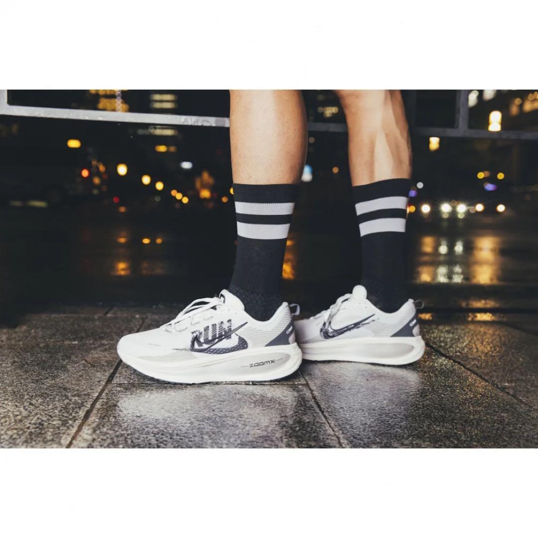 【限定品】ナイキ ボメロ18 RUN 26cm