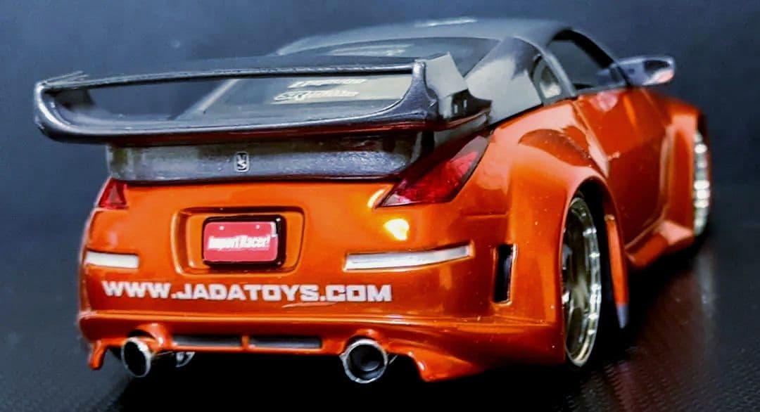Nissan 350Z 1:24 ミニカー Z33 Jada Toys製