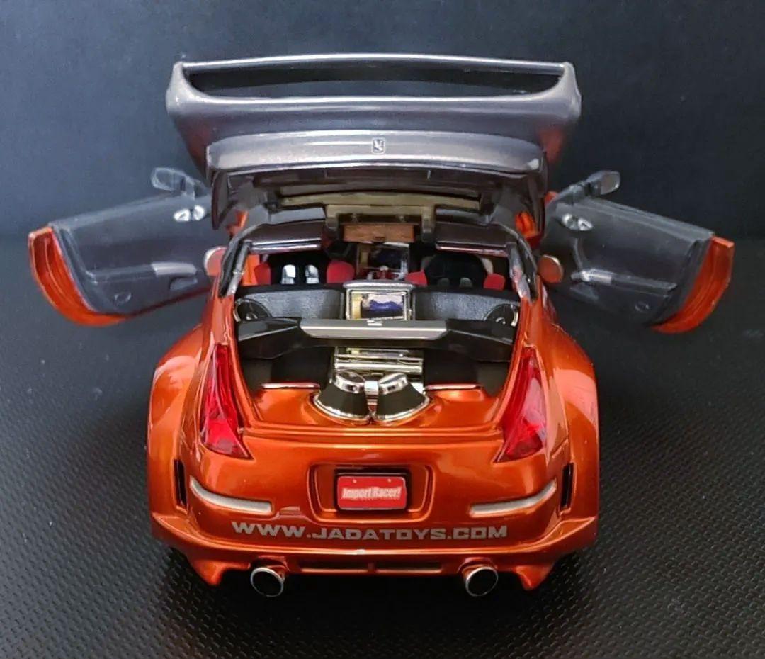 Nissan 350Z 1:24 ミニカー Z33 Jada Toys製