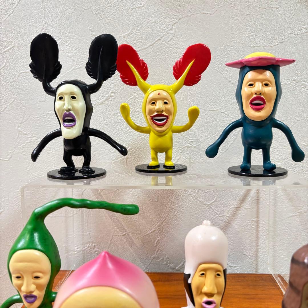 くねくね　こびとづかん　フィギュア