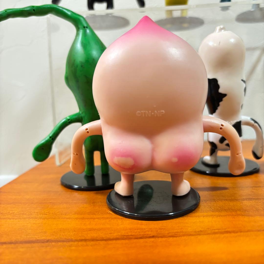 くねくね　こびとづかん　フィギュア