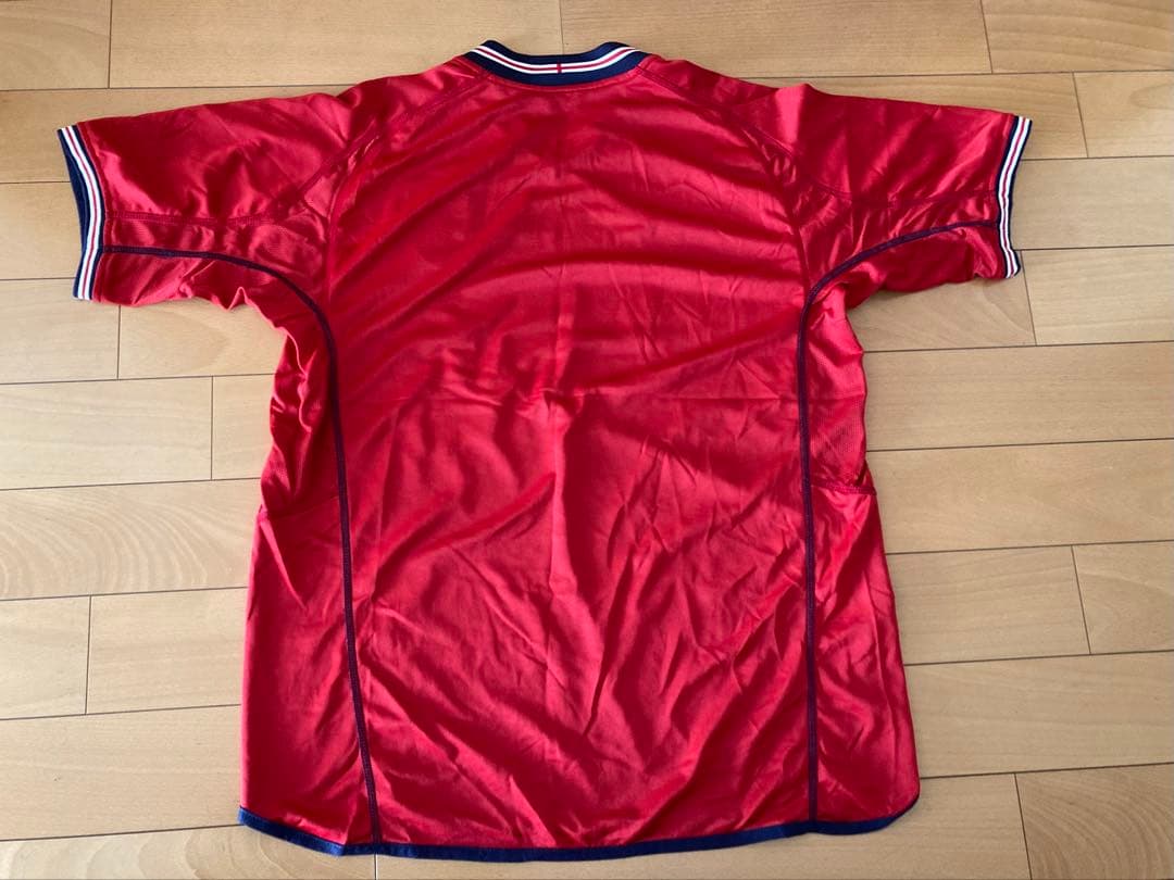 ☆美品☆イングランド代表 Umbroアンブロ　ユニフォーム　赤・紺リバーシブル