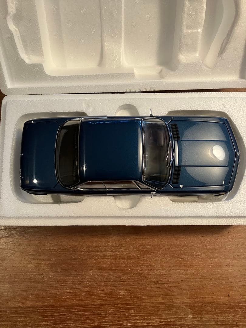 1\18オートアート 3.0 CSi Blue llic 絶版品