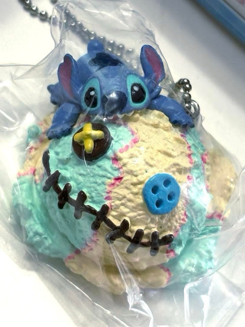 新品未開封　ディズニー　トミカ　スティッチ　TDL 32周年　リゾートライン
