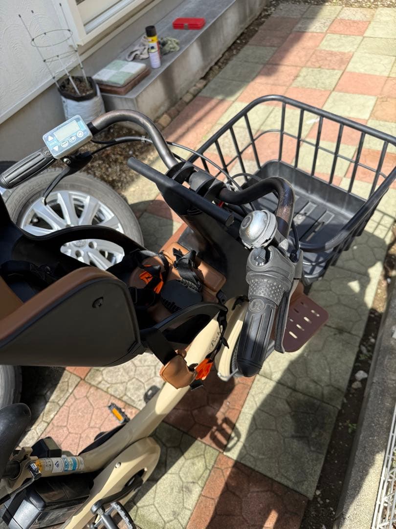 電動アシスト自転車 チャイルドシート付き ベージュ