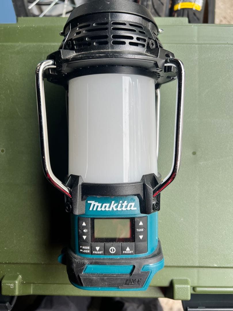 Makita 充電式ランタン ラジオ MR054