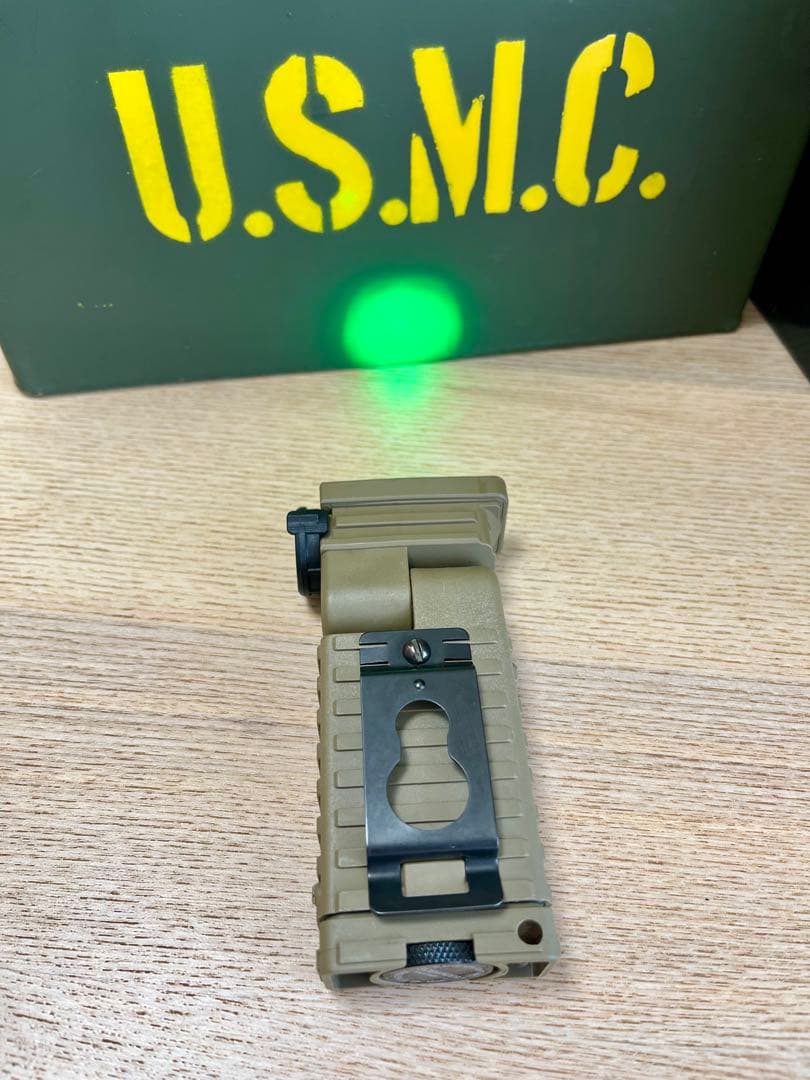 米軍放出品 デッドストック 新型STREAMLIGHT LED4色 懐中電灯1台