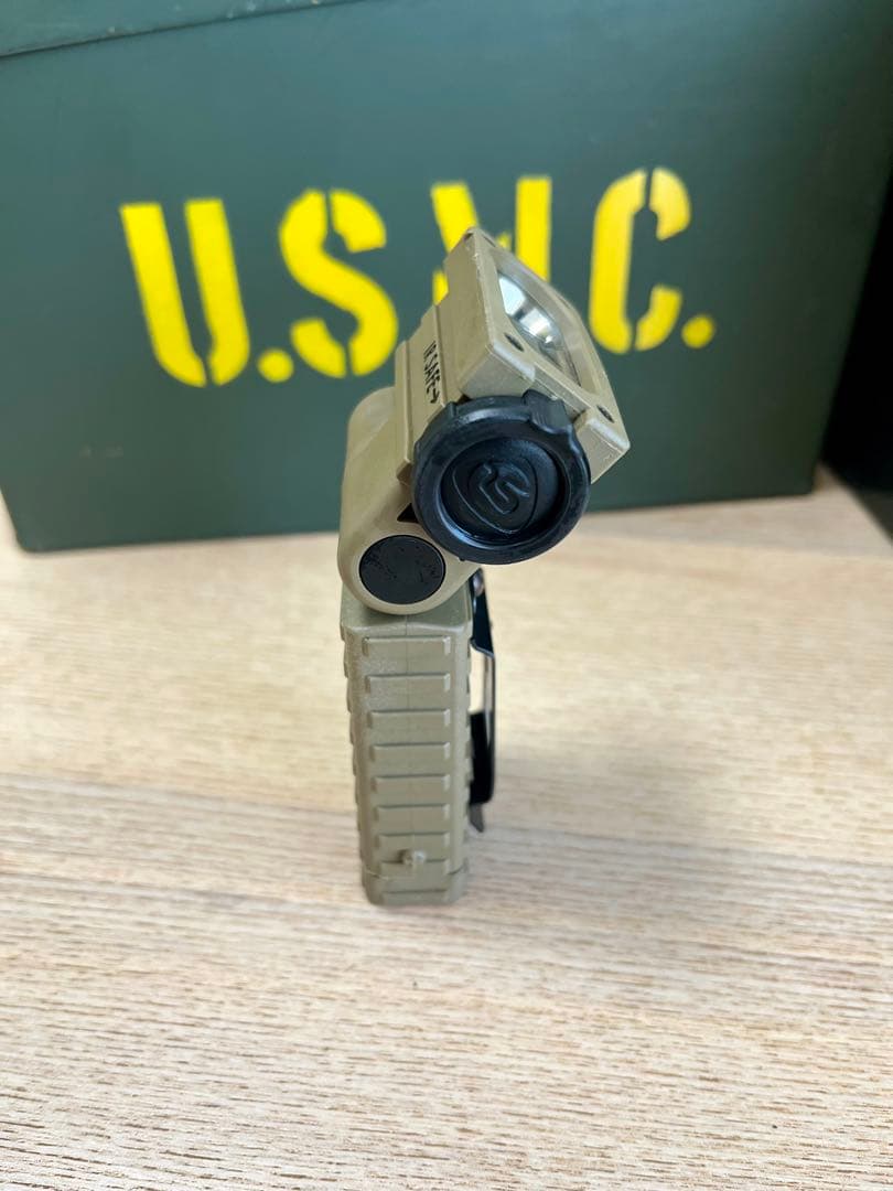米軍放出品 デッドストック 新型STREAMLIGHT LED4色 懐中電灯1台