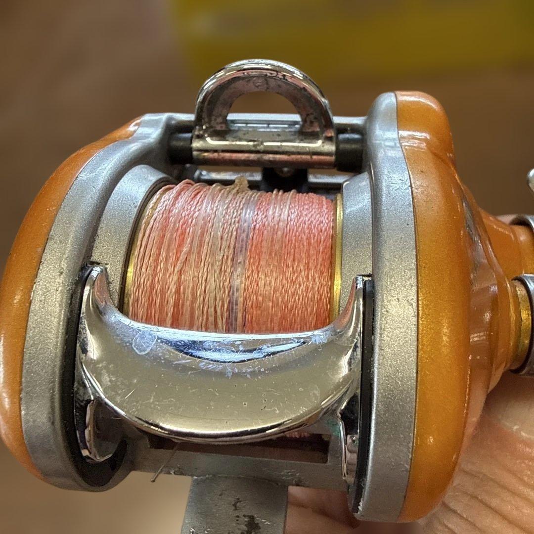 ダイワ SMAK100R ベイトリール　箱付き