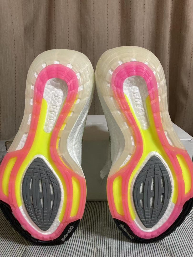C*m様 adidas ULTRABOOST ホワイト/イエロー