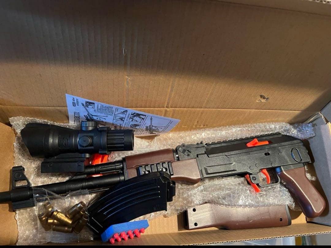 新品レア AK47 エアガン ナーフ 英才教育トイガン　薬莢飛ぶ式　イラン北朝鮮
