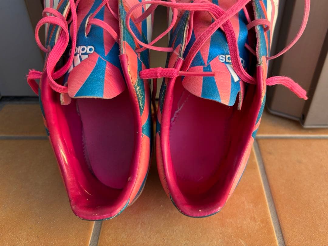 adidas サッカーシューズ・スパイク F30
