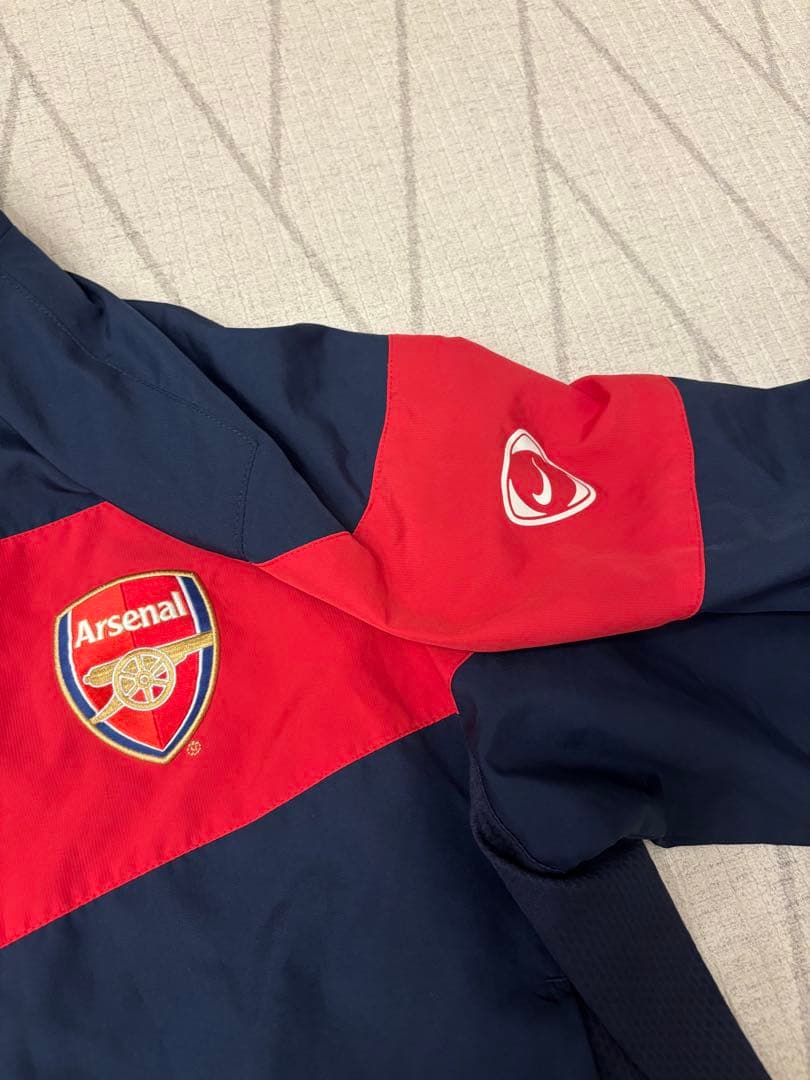 Arsenal ナイキ ウィンドブレーカー