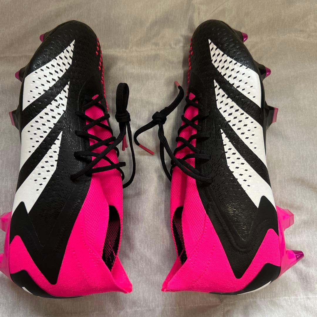 トップモデル未使用Adidas Predator サッカースパイクSG 26.5