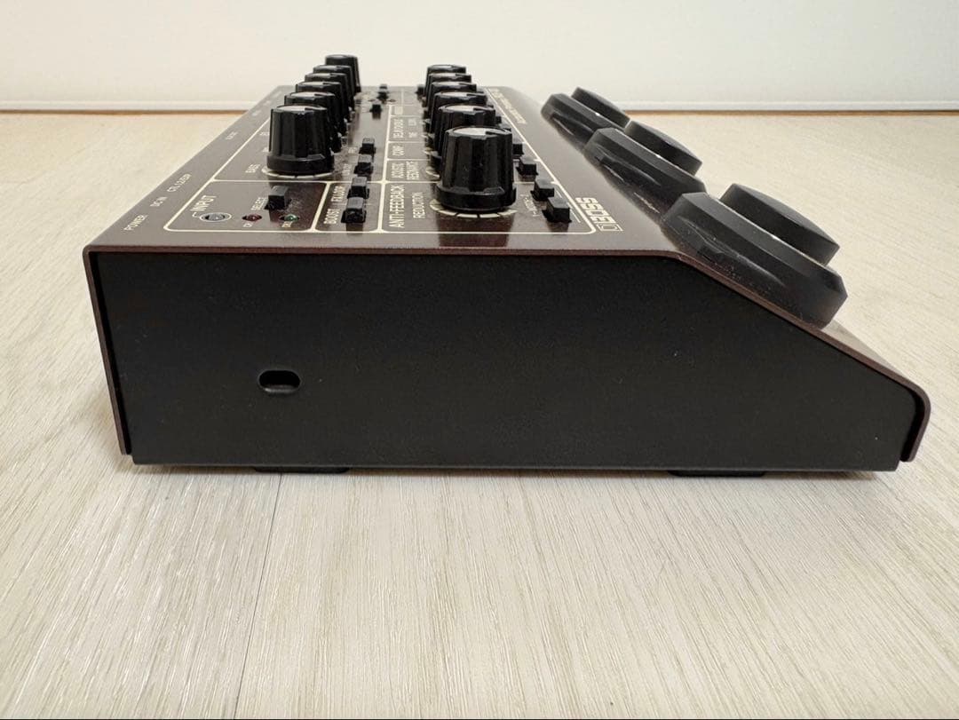 BOSS アコースティックプリアンプ AD-10 本体