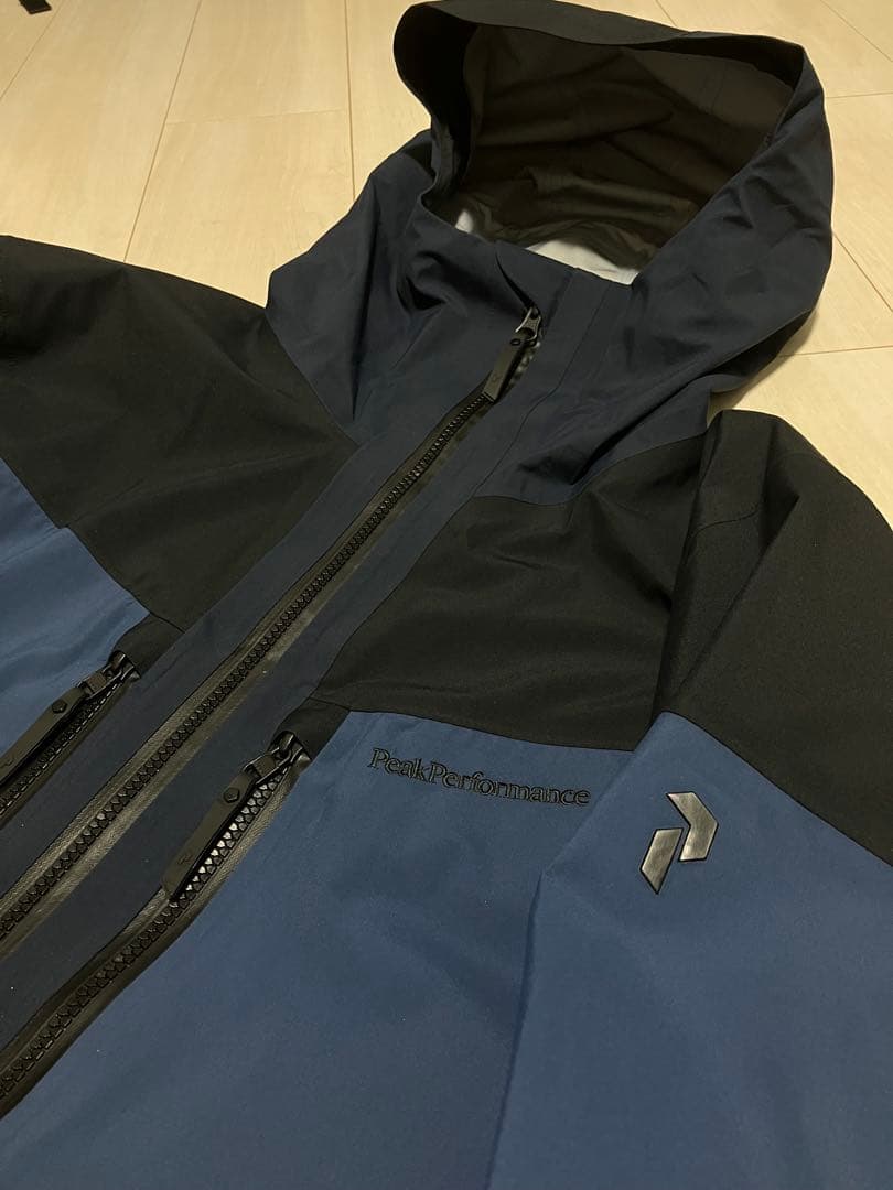 人気 ピークパフォーマンス GravityJacket Mサイズ 3レイヤー